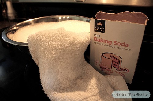 How To Clean Your Glass Cooktop With Baking Soda Dishsoap And Hot